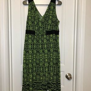 Comfy, Beautiful Green/Black Dress